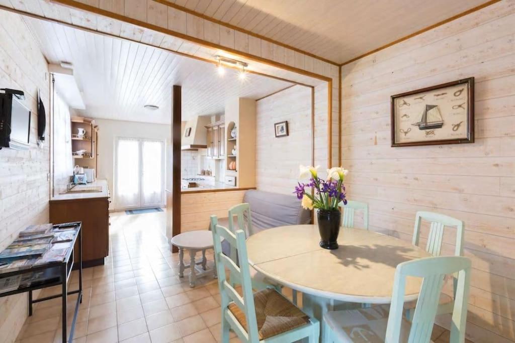St Malo Maison Avec Jardin Proche Gare Plage Intramuros Chien Admis Parking Gratuit Saint-Malo Dış mekan fotoğraf
